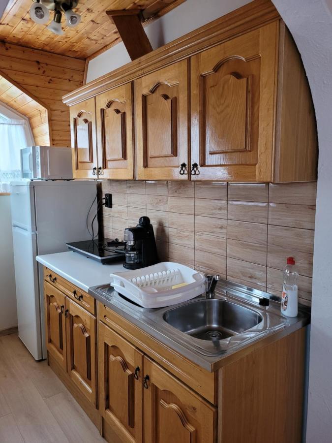 Henrietta Apartmanhaz Apartment ซาลาคาโรส ภายนอก รูปภาพ